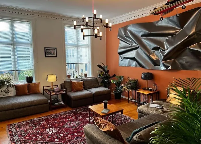 Spacious Historical Art Oasis In The Center Appartement *